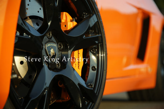 Precision in Motion: Lamborghini's Iconic Wheel Design